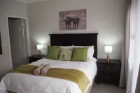 African Eagle Apartments - balcony