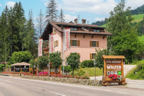 Hotel Ristorante Walter Hotels in San Candido
