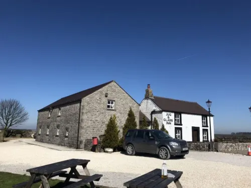 The Jug & Glass Inn Hotels in Longnor