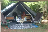 Dev's Campground Hotels in Монерагала