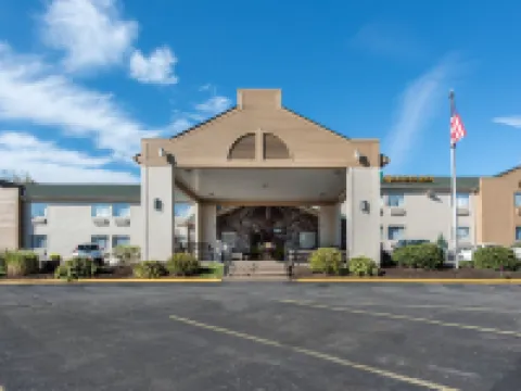 Quality Inn & Suites New Castle Hotels in Lawrence County