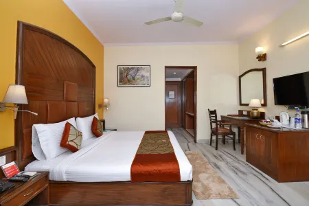 The Beaufort Inn Отели рядом со станцией Nizamuddin Railway Station