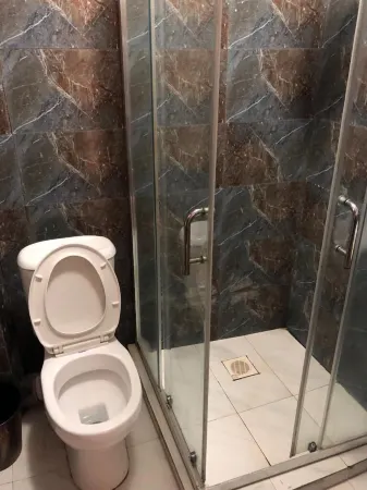 Raf' Rafreel Hotel Отели в г. Нгонг