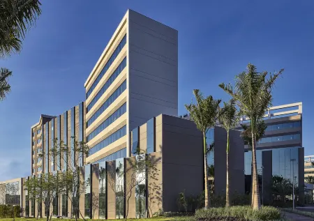 Hotel Contemporâneo - Royal Palm Hotels & Resorts Отели в г. Валиньюс