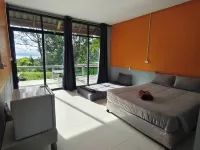 Banhalawee Hotels near Son Bay Beach