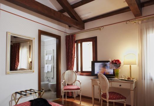 Hotel Ca' d'Oro의 로비와 아늑한 공간