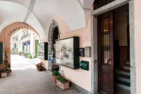 I Portici di Palazzo Brentano Hotels in Tremezzo