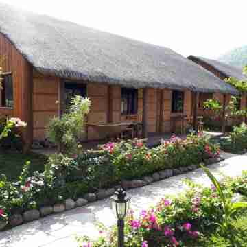 Calayo Beach Resort Hotel Exterior