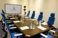 Bayat Hotel