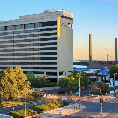 Renaissance Toledo Downtown Hotel