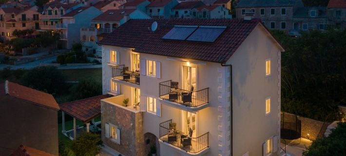 Villa Valentina Отели в г. Бол