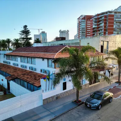 Hotel Concorde Hotels near Artisans Craft Fair