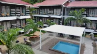 The Barat Tioman Beach Resort - Beach