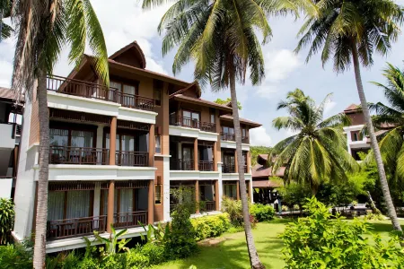 Maehaad Bay Resort Отели рядом с достопримечательностью «Haad Son»