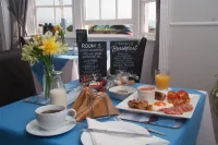 Lyndale Guest House - breakfast