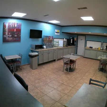 Days Inn by Wyndham Van Horn TX