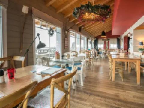 Hamilton Lodge & Spa Hotels in Naters