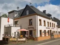 Hotel Zur Post - Burg an der Mosel Hotels in Reil