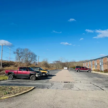Mystic River Hotel & Suites