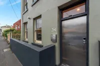 City Retreat Hobart Các khách sạn ở West Hobart