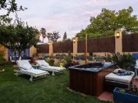 Geronimo Guest House Belém Отели рядом с достопримечательностью «Башня Торре-де-Белен»