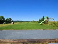 Beautiful, Luxury Home with Sauna, Hot Tub, Private Bathrooms