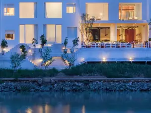 Popular Scenic Hotels in Phra Nakhon Si Ayutthaya Province