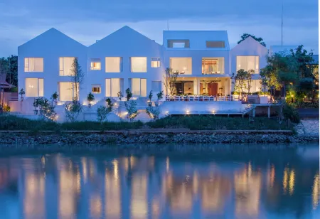 Sala Ayutthaya Отели рядом с достопримечательностью «Wat Tha Ka Rong»