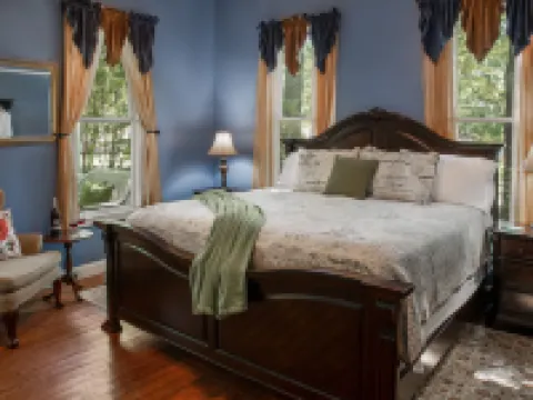 White Oak Manor Bed and Breakfast Hotels in Jefferson