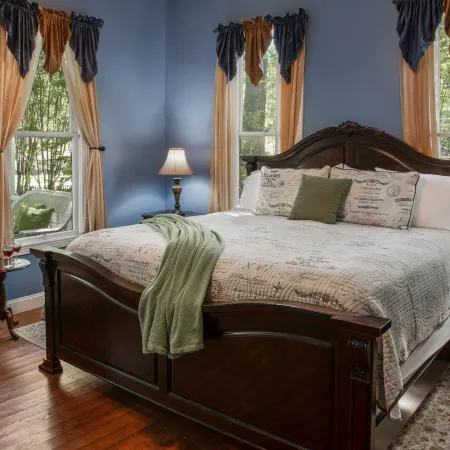 White Oak Manor Bed and Breakfast