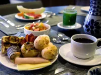 BH Raja Hotel Hoteles cerca de Centro Comercial BH