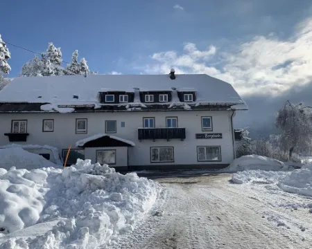 Bergbude Hotels in Villach-Land