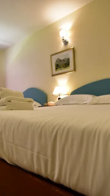 ห้องดีลักซ์ พร้อมทางลงสระว่ายน้ำ