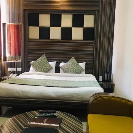 Hotel Maharaja Inn