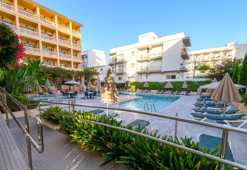 3. 아파르타멘토스 ..