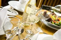 Ramada by Wyndham Cheltenham - Frühstück