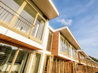 弗利辛恩靠近北海海灘的小屋 酒店