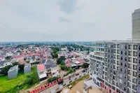 Homey and Elegant Studio Amazana Serpong Apartment