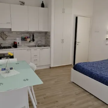 Casa Dei Normanni COSTANZA