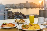 Holiday Inn Express CARTAGENA BOCAGRANDE by IHG - breakfast