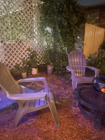 Miami Vibes "Hostel-Like" Shared Room