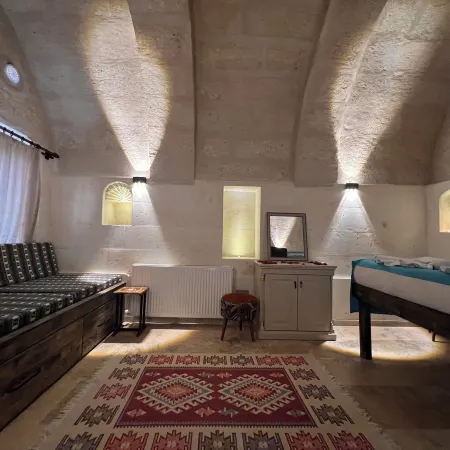 Uluyol Stone House