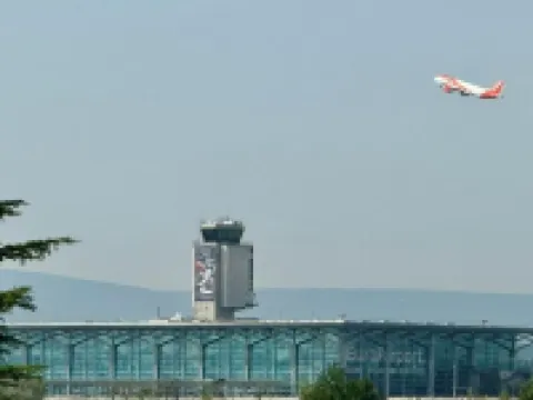 Homely Basel Airport Hotels in Saint-Louis