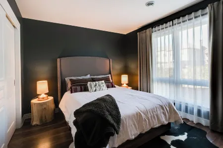 Slopeside Condo Отели рядом с достопримечательностью «Sommet Saint Sauveur»