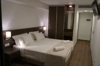 Piraeus Port Hotel - balcony