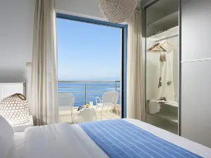 Xenia Residence & Suites