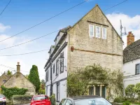 Host Stay Apartment 4 Church Walk Hotels in Melksham