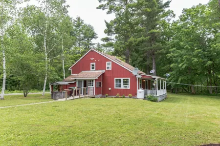 Two Brooks Lodge Отели в г. Беннингтон