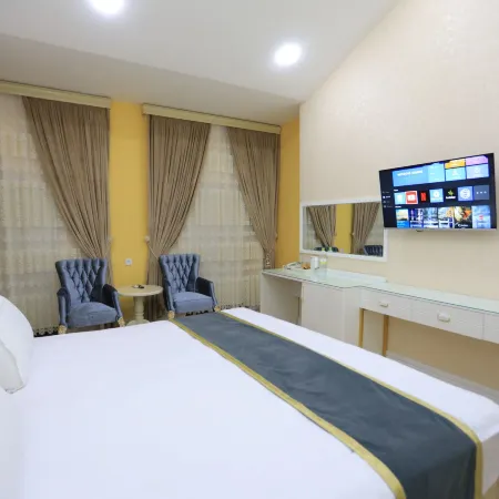 AYNIY Hotel
