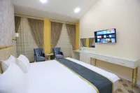 โรงแรมอายนิ